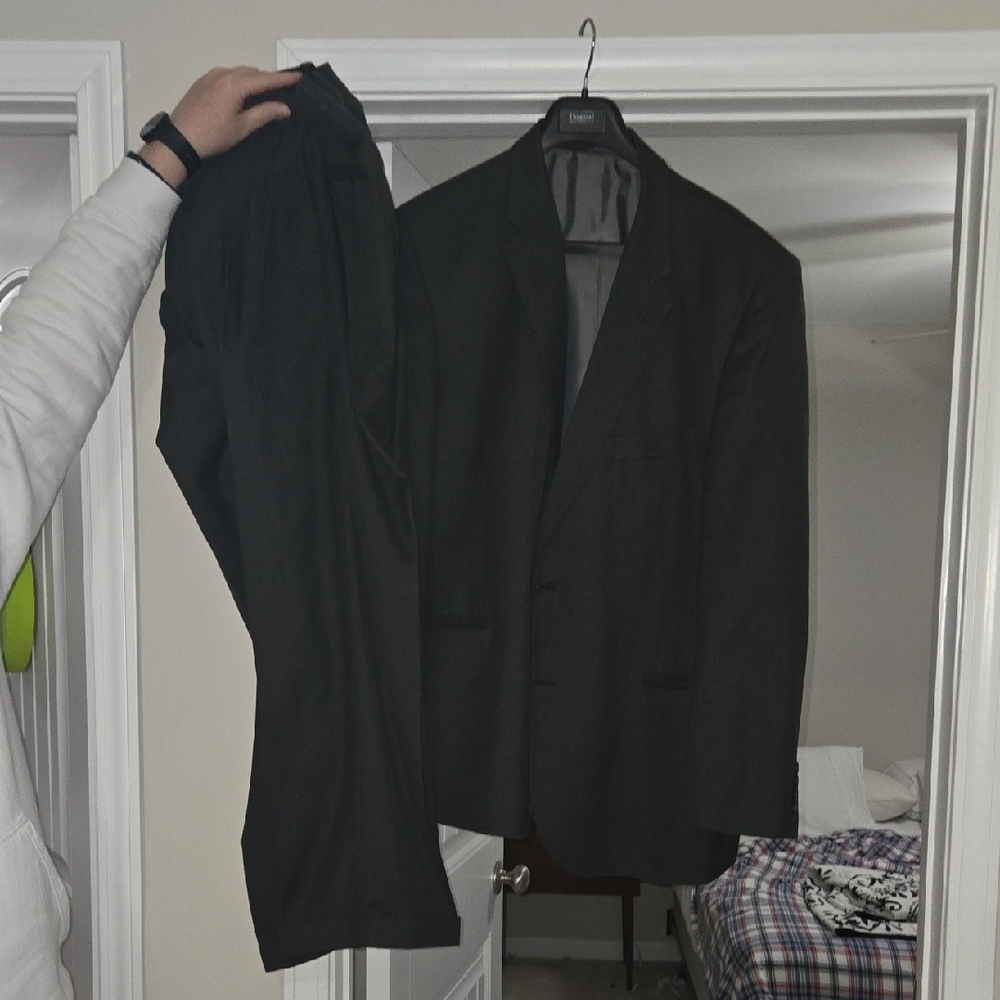 Chaps Charcoal Gray Men's Suit